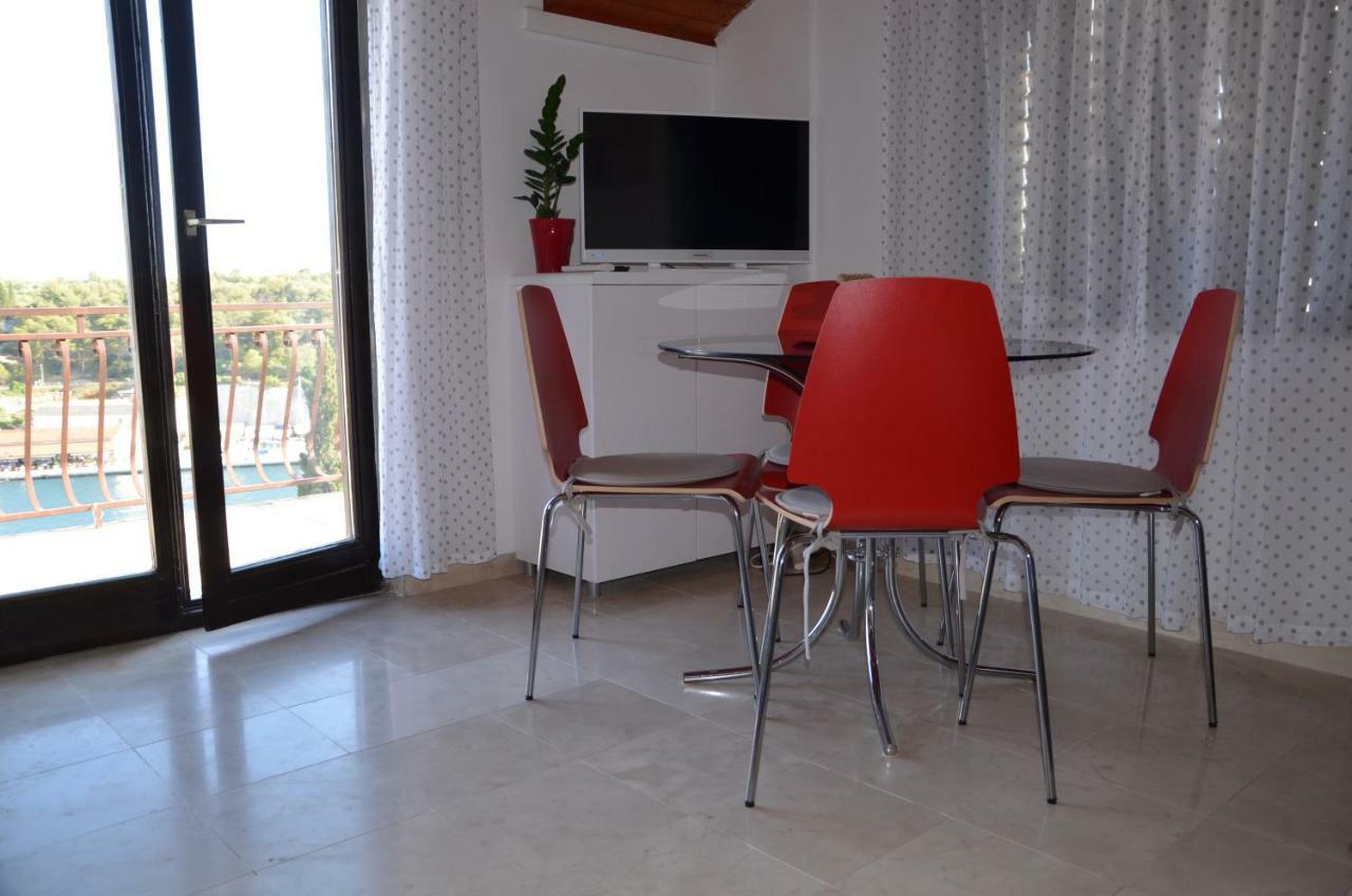 Luana Apartment 米欧纳 外观 照片